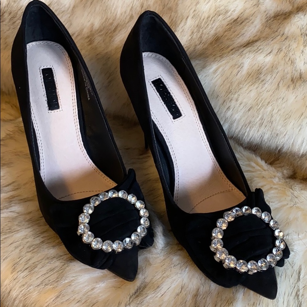 Black pointed heels